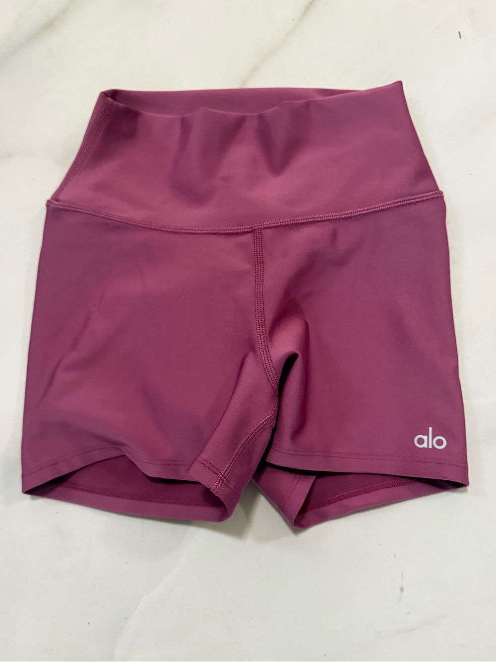 ALO Yoga High-Waist Bike Shorts - Plum